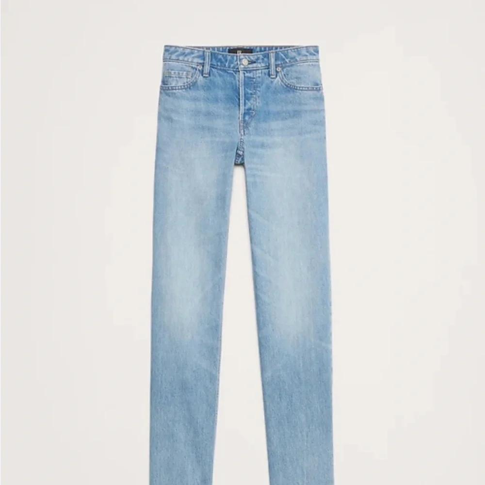 New Women’s Dark Blue Straight Legs Jeans, size 27 - Picture 6 of 9